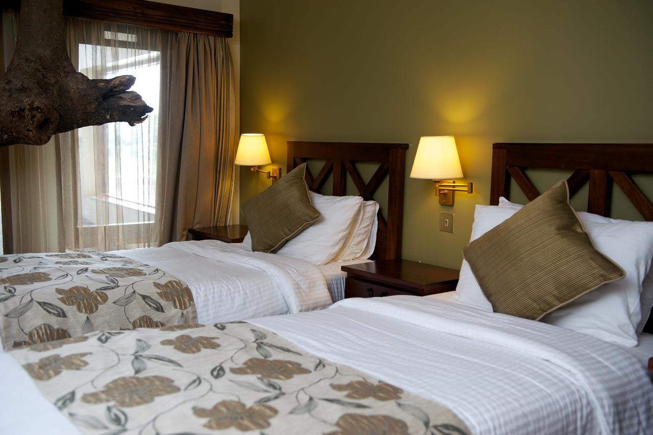 Treetops Mweiga Ruang foto