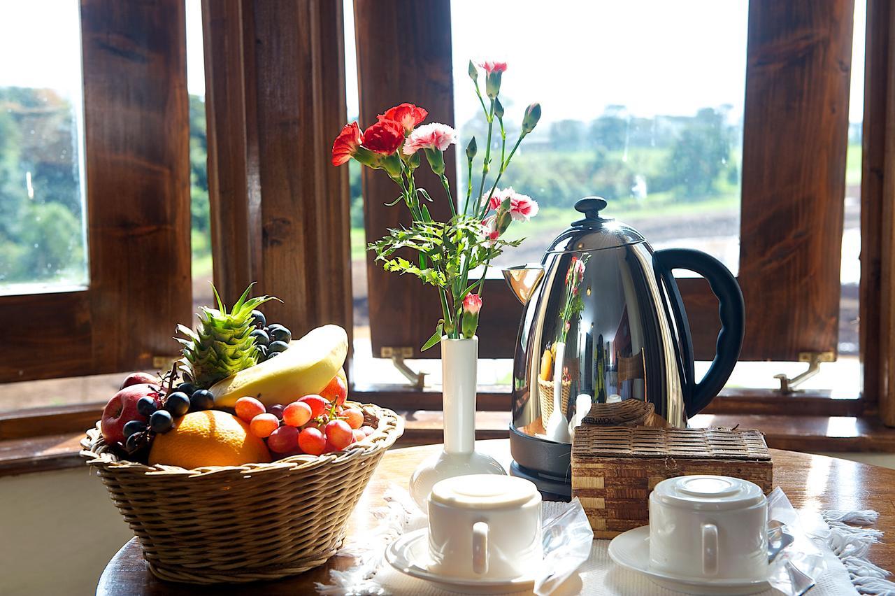 Treetops Mweiga Bagian luar foto